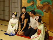 Take a picture with the Maiko