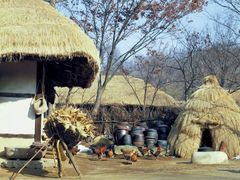 220989 Korean Folk Village
