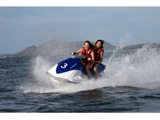 ハワイ ジェットスキー　ハイスピードで水上を滑走！＜ハワイカイ＞