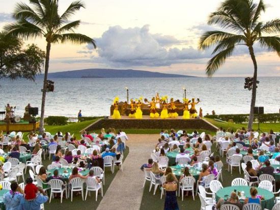 伝統ルアウ＆フラ　ハワイアンショー『テ・アウ・モアナ』 ＜3コースディナー／飲み放題／ワイレアビーチ・マリオットリゾート＆スパ＞