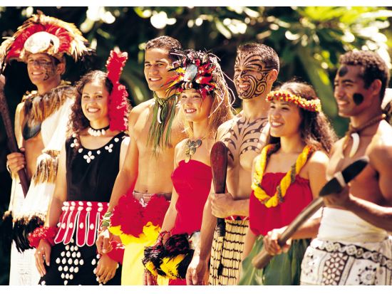 ポリネシア カルチャーセンター　4時間たっぷり自由に周れる！盛りだくさんのアクティビティ体験＆ハワイ最大の伝統ルアウショー＜送迎可／ビュッフェ付きプランあり＞