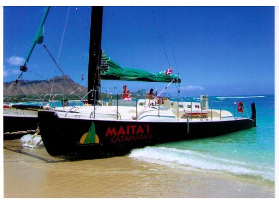 セーリング　マイタイ・カタマラン号　絶景を見ながらリラックス！ドリンク購入可能＜90分／シェラトン・ワイキキ発＞