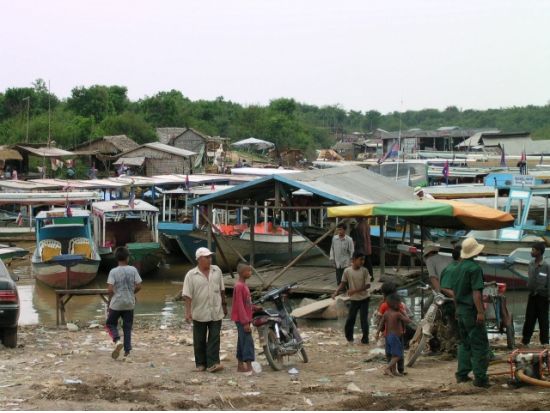 フローティング・ビレッジ　半日チャーターツアー＜貸切／シェムリアップ発＞