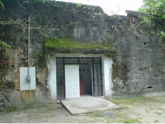 ペリリュー島戦跡ツアー　パラオと日本の歴史を紐解く1日ツアー<昼食付／送迎付き>by IMPAC TOURS