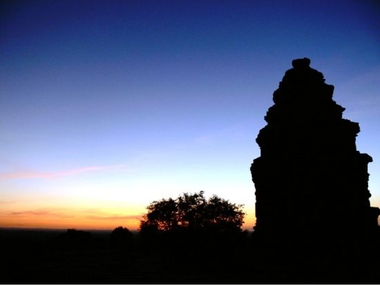 アンコール遺跡観光ツアー&朝日鑑賞 神秘の目覚めを体験  鑑賞地は4箇所から選択可！＜混載／早朝／日本語ガイド＞
