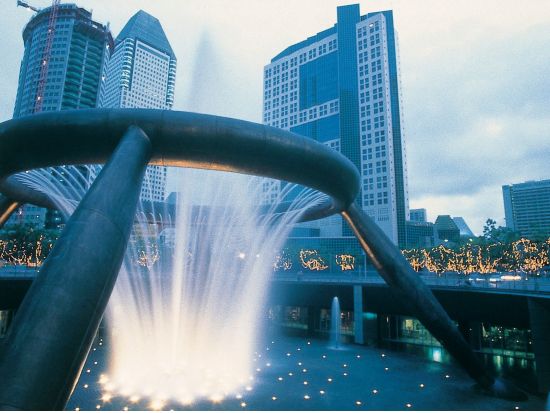 日本語ガイド派遣サービス　経験豊富な現地ガイドと自由に観光（4時間・8時間）