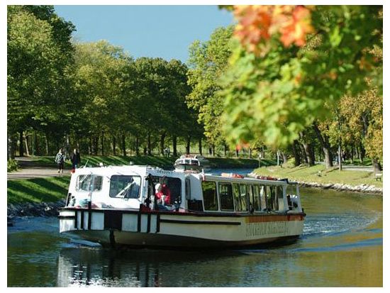 ストックホルム　ユールゴーデン島クルーズ ＜4～12月／日本語オーディオガイド＞