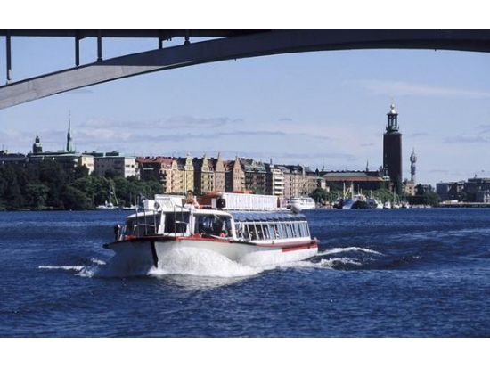 ストックホルム　ユールゴーデン島クルーズ ＜4～12月／日本語オーディオガイド＞