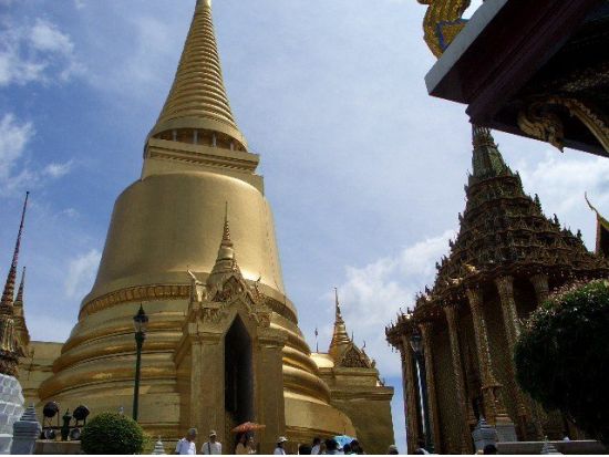 バンコク3大寺院巡り半日観光ツアー ＜日本語ガイド／午前＞