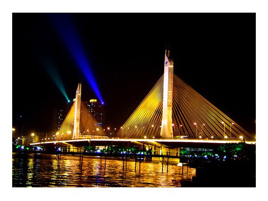 夜景を満喫！珠江ナイトクルーズ（往復送迎付）＜広州発＞