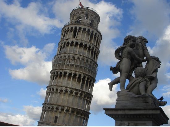 ピサ半日観光ツアー ピサの斜塔入場付き！プライベートプランあり＜午前 or 午後／日本語or英語ガイド／フィレンツェ発＞by Mybus