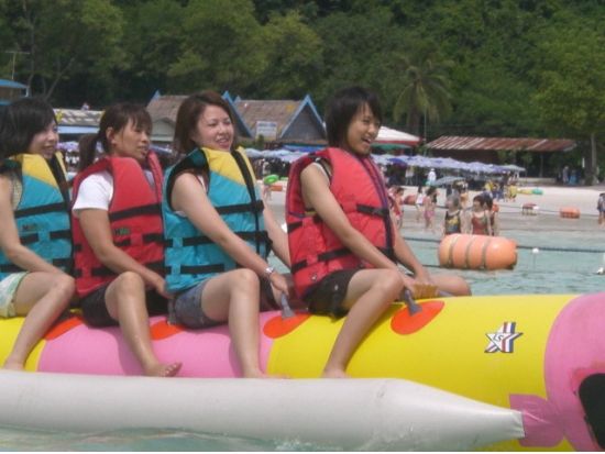 ラン島 日帰りツアー 透明度バツグン！離島でリゾート体験＜日本語ガイド／昼食付プランあり／バンコク発＞