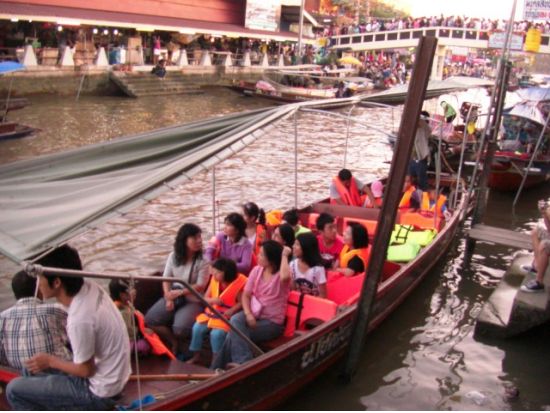 水上マーケット(アンパワー)＋感動のホタル観賞ナイトクルージング＜金、土、日／午後／日本語ガイド＞