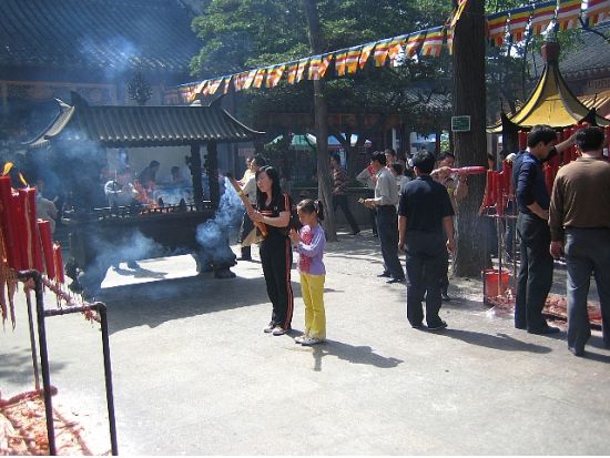 【上海発・蘇州ツアー】新型高速列車(CRH2)で往復！世界遺産・蘇州観光ツアー＜昼食付＞