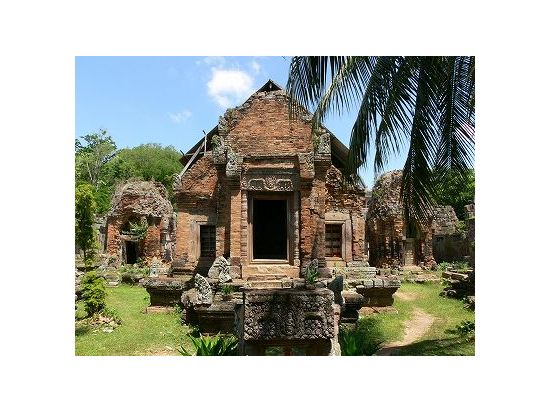 南部遺跡群 観光ツアー　プノンダー＆プノンチソー＆トンレバティ遺跡を見学 ＜日本語ガイド／プノンペン発＞