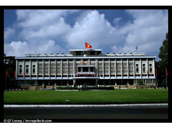 ホーチミン市内　半日観光ツアー ＜午前・午後／日本語ガイド＞