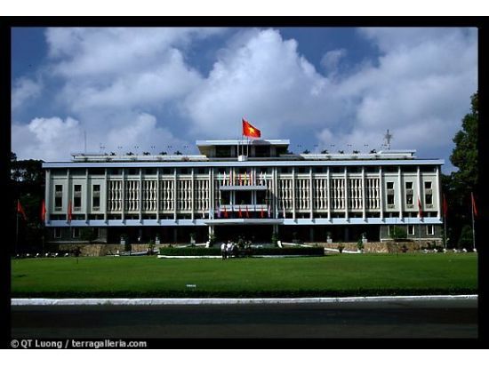 ホーチミン市内　1日観光ツアー ＜昼食付き／日本語ガイド＞