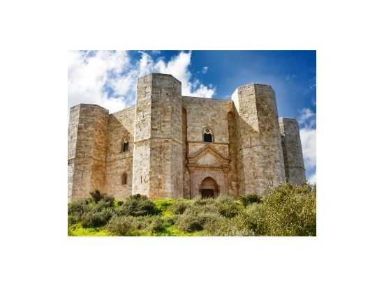 世界遺産カステル・デル・モンテ＆マテーラ　日帰り観光ツアー ＜貸切／アルベロベッロ発＞