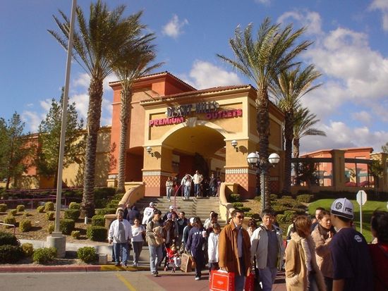 Desert Hills Factory Outlet