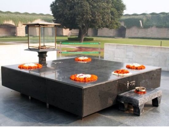 オールドデリーを巡る！デリー市内半日観光ツアー*リキシャ体験＋本場のインドカレーランチ付き＜貸切／午前／日本語ガイド／昼食付＞