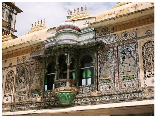 ウダイプル1泊2日の旅＜貸切／デリー発／国内線往復航空券込み＞