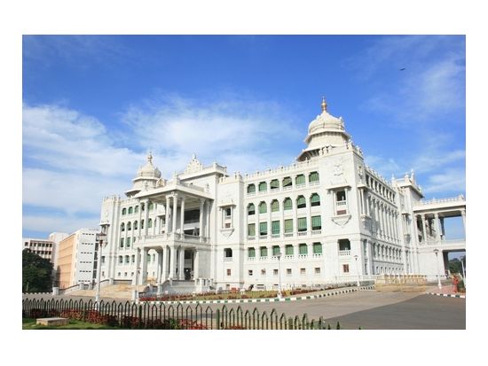 ベンガルール1泊2日の旅＜貸切／英語ガイド／ムンバイ発＞