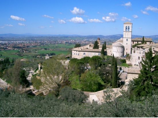 世界遺産アッシジ＋天空の街オルヴィエート1日ツアー 昼食付き＜日本語or英語ガイド／混載／ローマ発＞by GREEN LINE TOURS