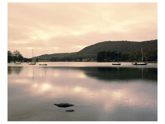 湖水地方 日帰り観光ツアー　クリームティー＆ウィンダミア湖クルーズ ＜英語ガイド／高速列車利用＞by Evan Evans