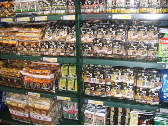 伝統市場＋韓国大型マートでお買い物　ローカル市場＆大型スーパーマーケット巡り＜半日 or 終日／ホテルお送りプランあり／日本語ガイド付＞