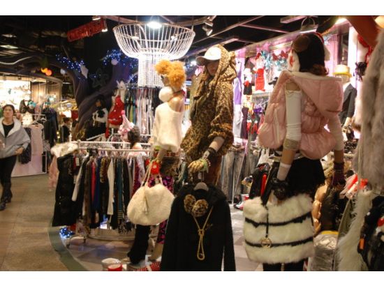 ソウル夜景ツアー　明洞夜市場での屋台グルメ体験＋南大門・東大門でナイトショッピング＜日本語ガイド／市庁または明洞解散＞