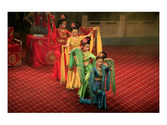 梨園劇場で京劇鑑賞☆7年連続最高評価を誇る本場の京劇 *安心の往復送迎付き！＜専用車＋日本語ガイド／北京発＞