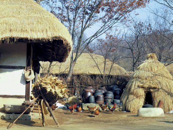 ソウル市内＆郊外観光ツアー　景福宮（キョンボックン）＋守門将交代式＋韓国時代劇の定番ロケ地 韓国民俗村＜1日／日本語ガイド／石焼ビビンパ昼食付＞