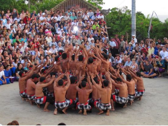 ウルワツ寺院の夕日＆ケチャックダンス観賞ツアー　 高級ホテルディナー付きプランあり ＜混載／日本語ガイド＞by JTB