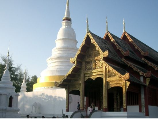 【チェンマイ発】古都チェンマイ半日(午前)市内観光ツアー☆チェンマイ市内の人気名所を半日で巡ります！＜午前／ホテル送迎付／日本語ガイド＞