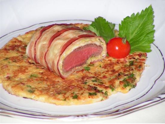 「グンデル」のランチつき☆国会議事堂見学半日ツアー＜日本語ガイド／午前・午後＞