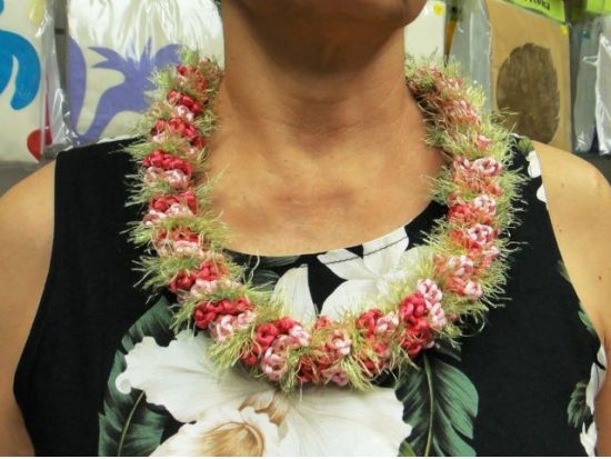 リボンレイやリボンレイ・ストラップ　手作り体験教室　カラフルなリボンでオリジナルレイ作り！＜日本語スタッフ＞By. Mea Aloha Edit