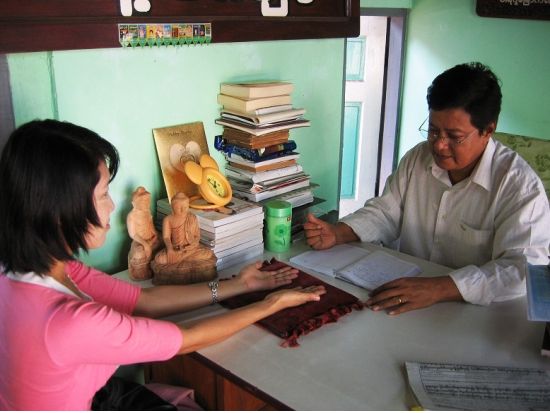 パゴダ＋インヤー湖 市内観光半日ツアー＜ヤンゴン発着／貸切チャーター／日本語ガイド＞