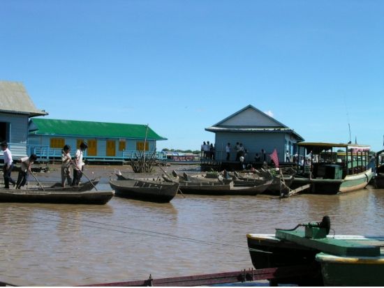 フローティング・ビレッジ　半日チャーターツアー＜貸切／シェムリアップ発＞