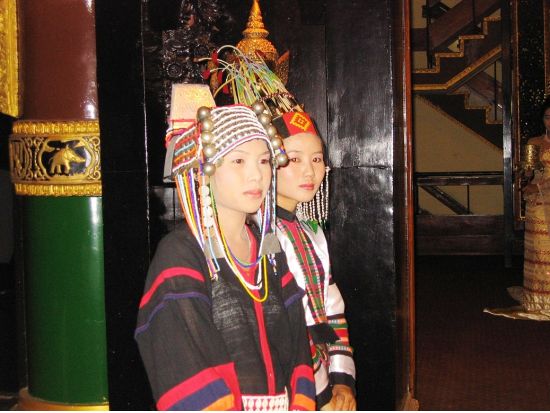 ミャンマー民族舞踊ショ―＋アジアンビュッフェディナーツアー＜ヤンゴン発着／日本語ガイド／貸切チャーター＞