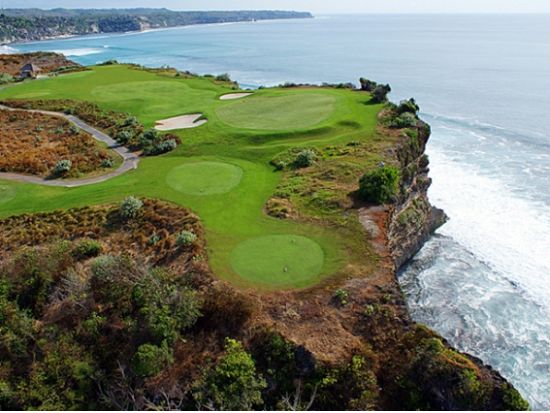 【ゴルフ予約】ニュー・クタ・ゴルフ(New Kuta Golf)☆断崖絶壁を望むチャレンジングなコース！ ＜ホテル送迎付きプランあり＞