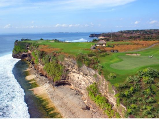 【ゴルフ予約】ニュー・クタ・ゴルフ(New Kuta Golf)☆断崖絶壁を望むチャレンジングなコース！ ＜ホテル送迎付きプランあり＞