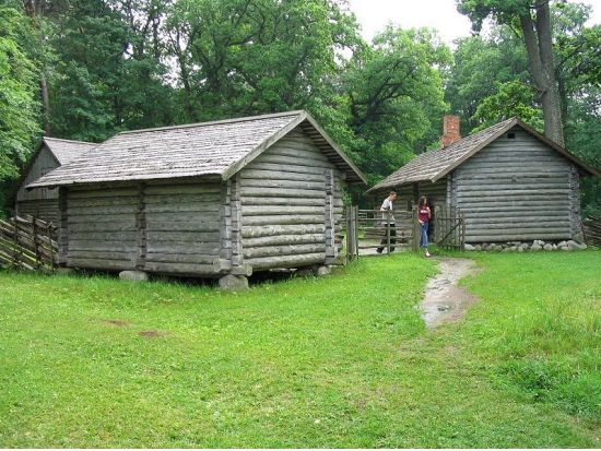 エストニア野外博物館　半日観光ツアー ＜車＋ガイド貸切／タリン発＞