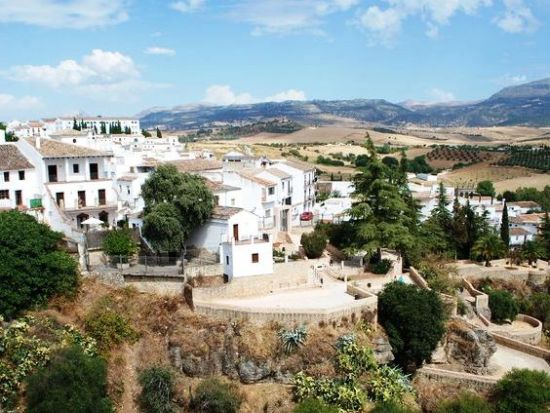 【空港送迎】マラガ空港 ⇔ マラガ市内 ＜貸切／現地語ドライバー＞