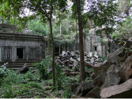 ベンメリア遺跡ツアー チャーターで快適！＜貸切／ベテラン日本語ガイド＞