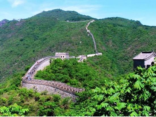 慕田峪万里の長城半日観光ツアー＜田舎料理の昼食／日本語ガイド／ホテル送迎／北京発＞ 