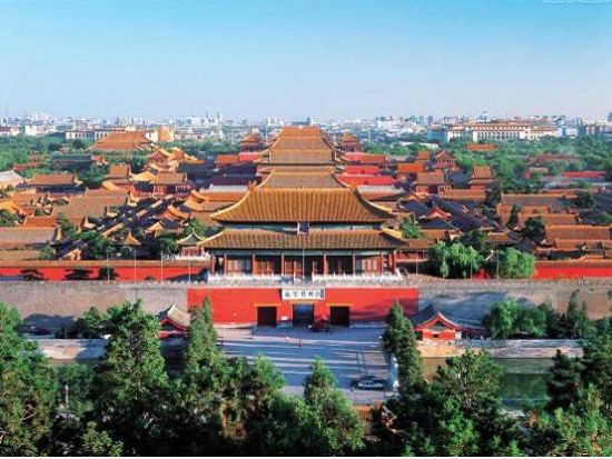 二大世界遺産と胡同巡り（天安門広場、故宮、天壇公園、胡同）＋南鑼鼓巷散策＜ホテル送迎／日本語／四川料理の昼食付＞