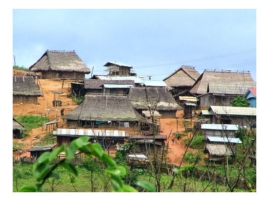 ラオスの地方村ウドムサイへ2泊3日の旅　多国間が味わえる独特な田舎町を探索！ ＜宿泊／日本語ガイド／交通費＆宿泊＆朝食付／ルアンパバーン発＞