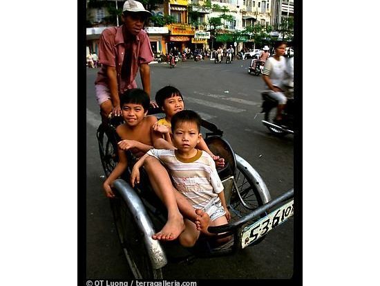 水上人形劇鑑賞＆シクロ乗車体験　観光ツアー ＜夕方／日本語ガイド／夕食付き＞