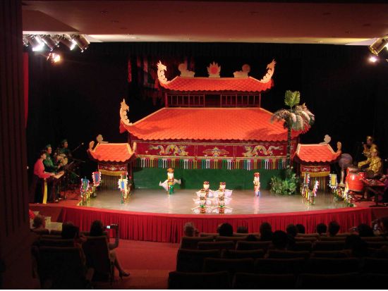 水上人形劇鑑賞＆シクロ乗車体験　観光ツアー ＜夕方／日本語ガイド／夕食付き＞