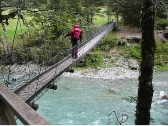 ルートバーントラック1日体験ハイキング by ウィルダネスアドベンチャーズ社＜日本語ガイド／クイーンズタウン発＞